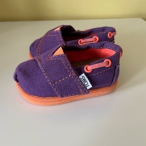 Toms Classic Slip Ons Toddler Size 3